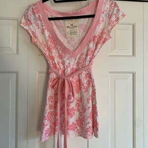 Hollister Pink & White Floral V-Neck Tunic with Tie Waist